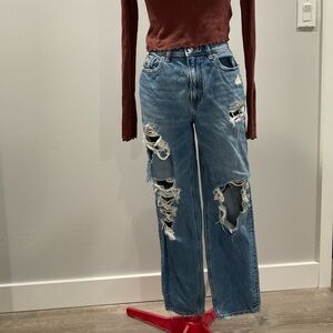 America Eagle Medium wash distressed jeans